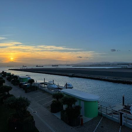 Marina Club Luxury Private Studio With Pool And Incredible Views Gibraltar Exterior photo