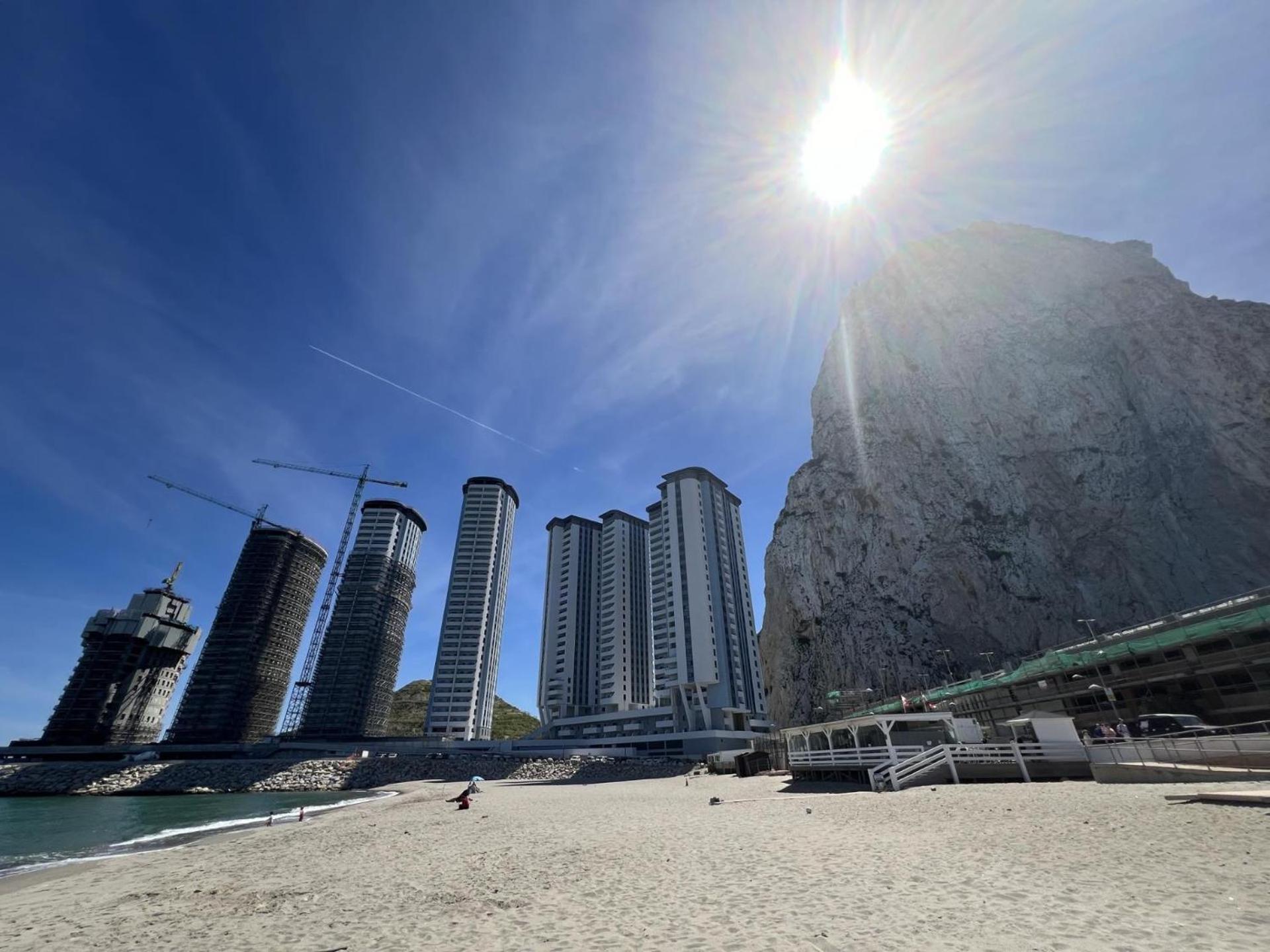 Marina Club Luxury Private Studio With Pool And Incredible Views Gibraltar Exterior photo