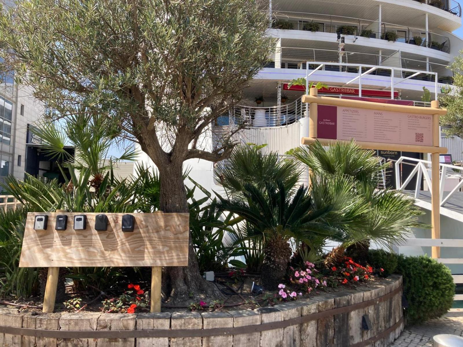 Marina Club Luxury Private Studio With Pool And Incredible Views Gibraltar Exterior photo