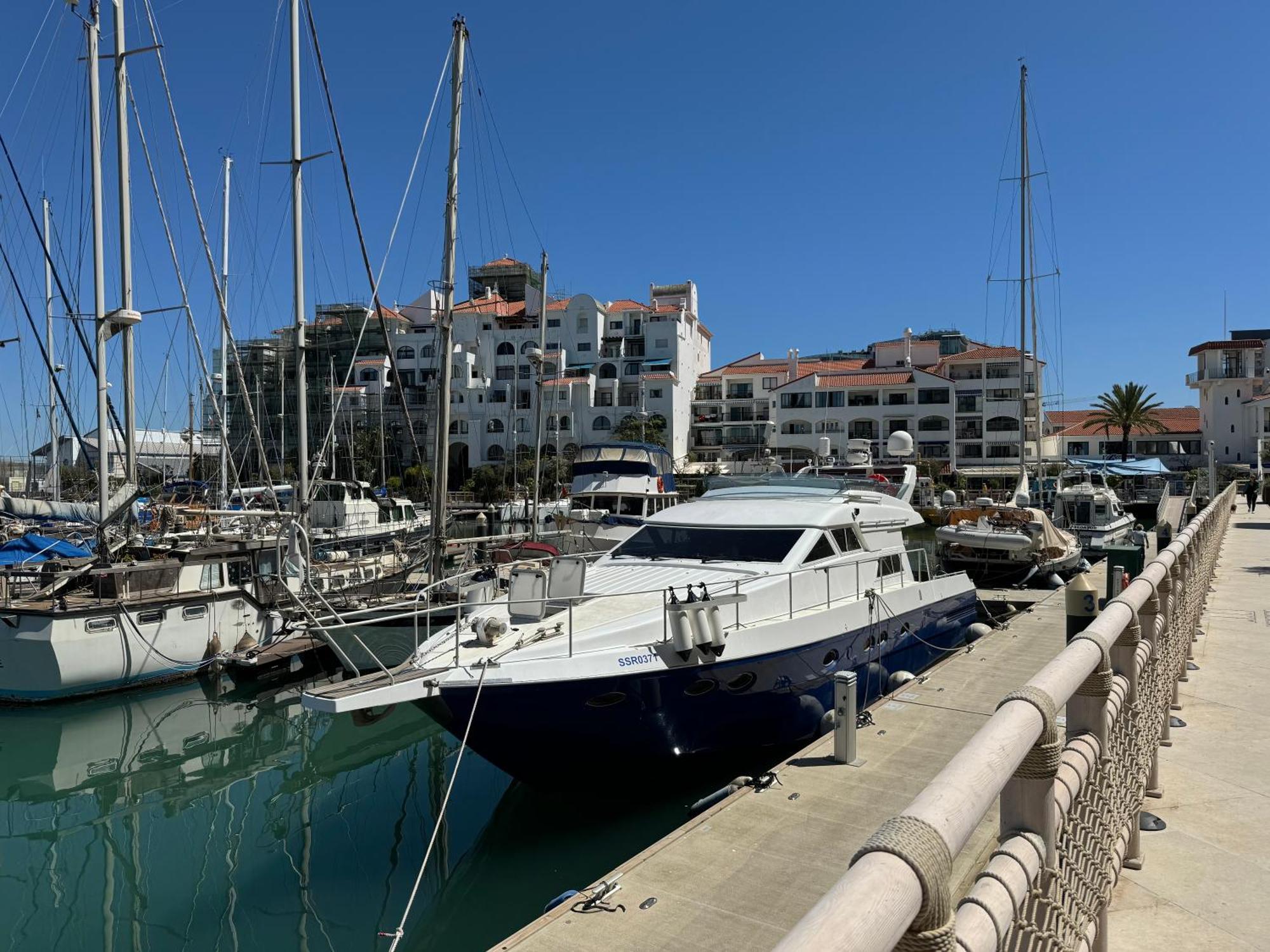 Marina Club Luxury Private Studio With Pool And Incredible Views Gibraltar Exterior photo