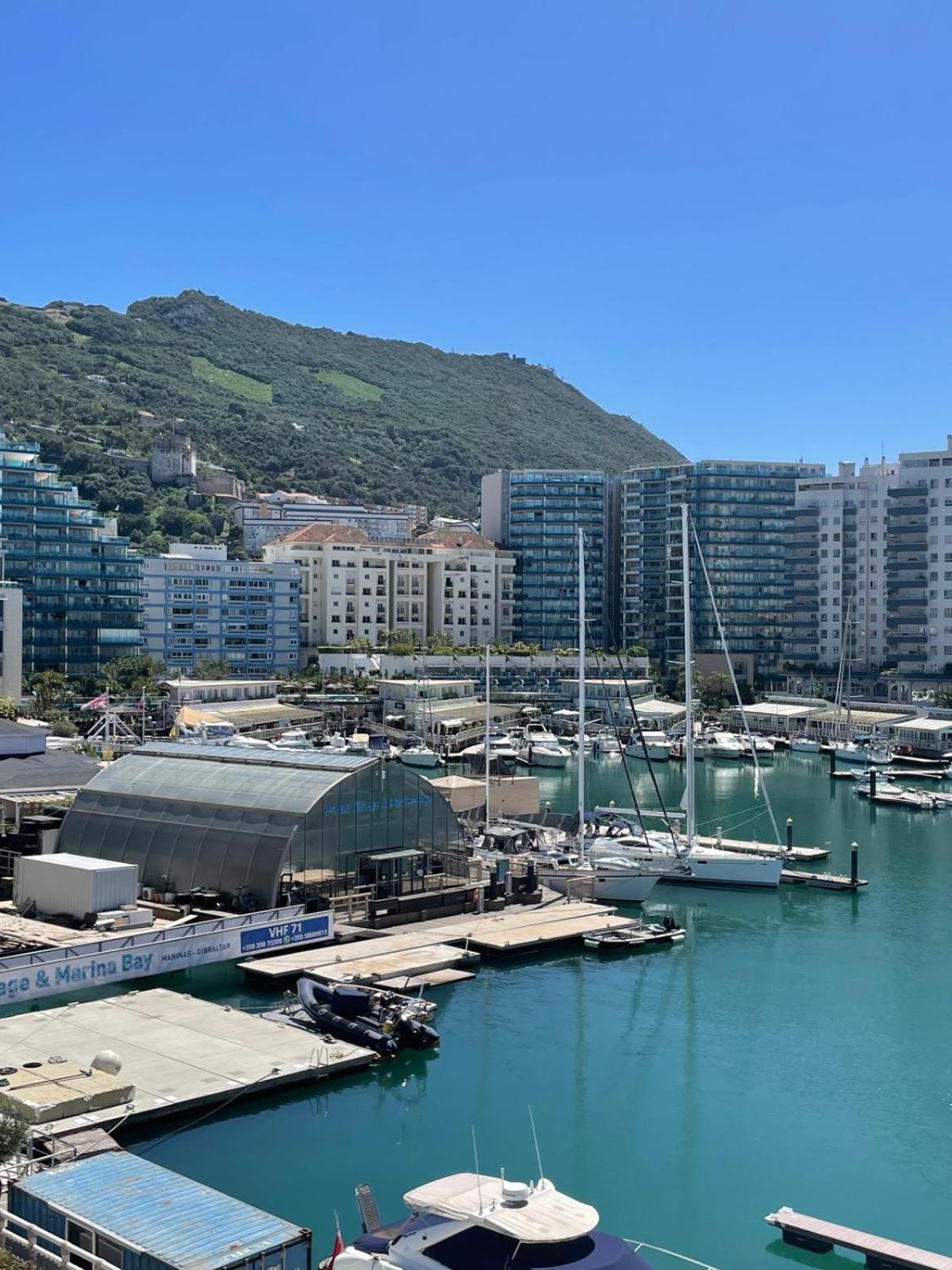 Marina Club Luxury Private Studio With Pool And Incredible Views Gibraltar Exterior photo