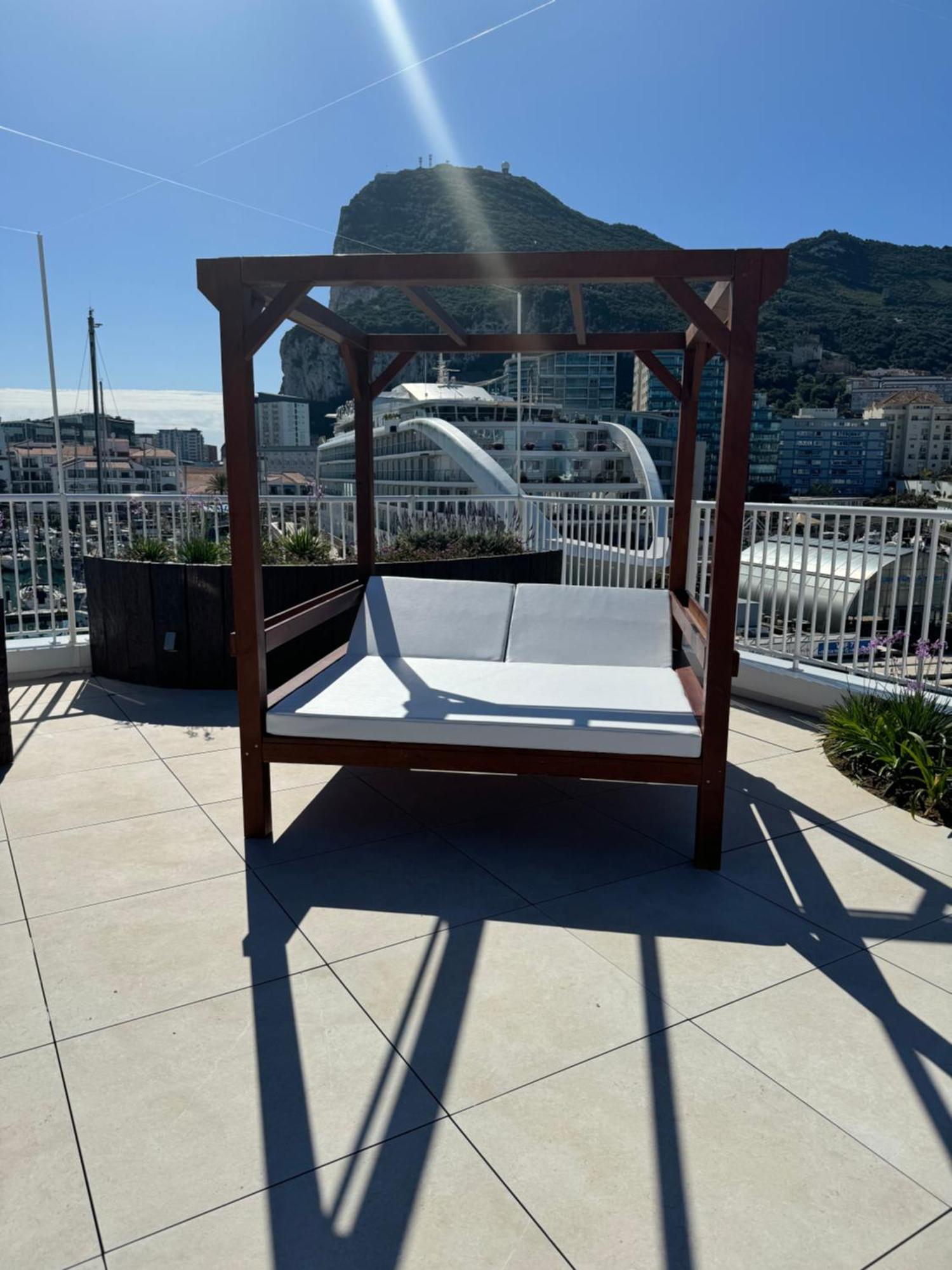 Marina Club Luxury Private Studio With Pool And Incredible Views Gibraltar Exterior photo